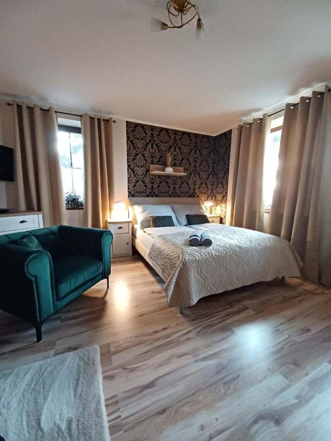 Ubytovani V Soukromi Na Sadove 906 - Valtice Exterior foto